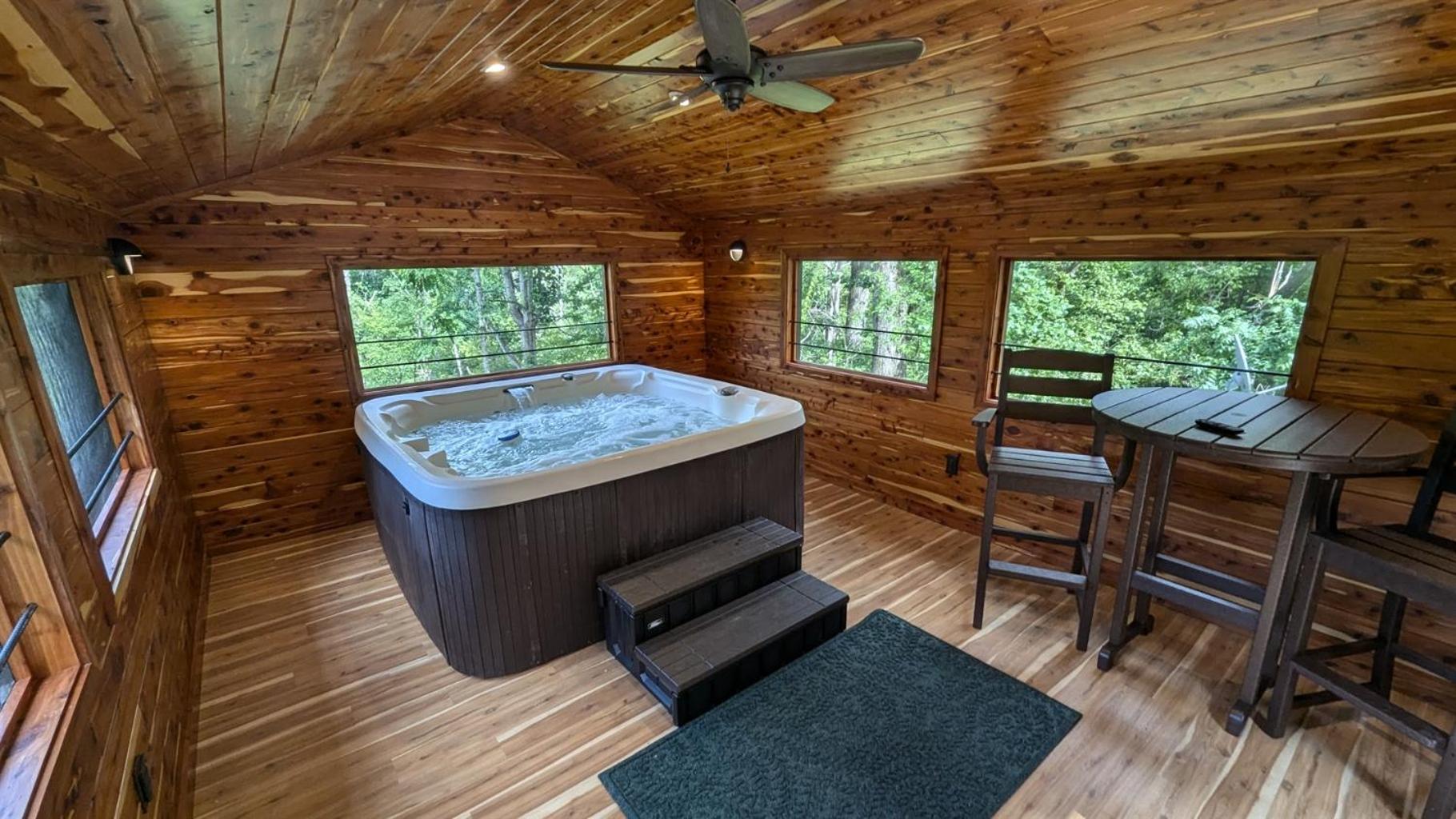Red Roof Mountain Cabin With Starlink Internet! Stanley Εξωτερικό φωτογραφία